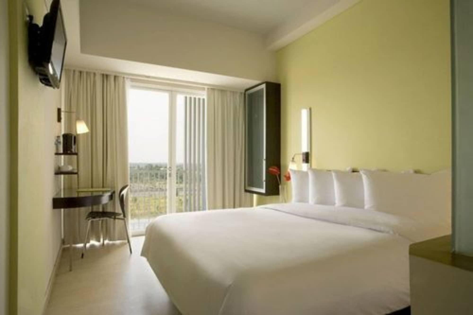 Hotel Santika Bsd City-Serpong Ngoại thất bức ảnh